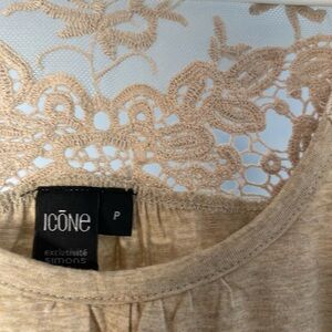 Simons Icone sleeveless sweater lace top 100% cotton